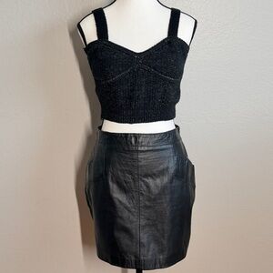 VTG 90s Donna Pelle Black Leather Mini Skirt High Waisted 90s Minimalist 9/10